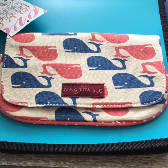 Whale wristlet / bag - Picture 2 of 5